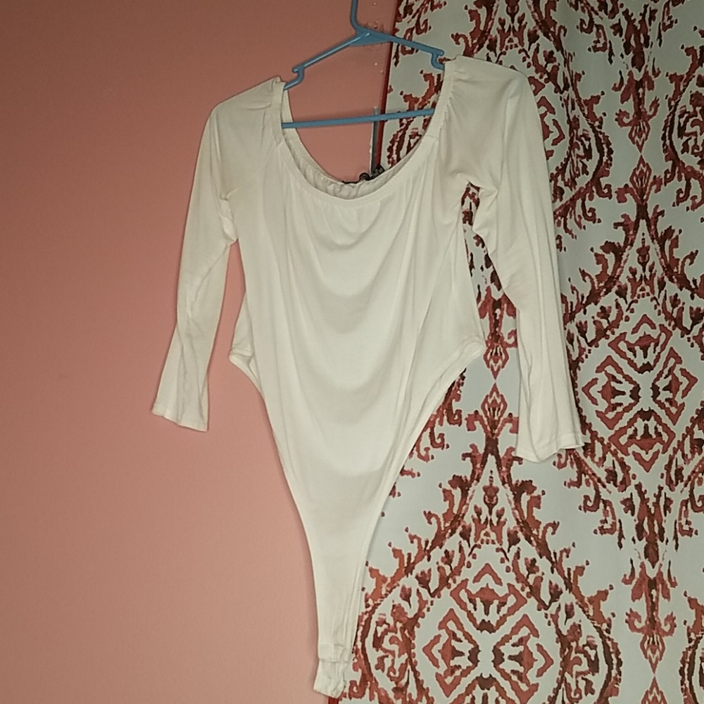 White off shoulder bodysuit